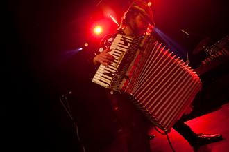 Winston McAnuff & Fixi_10