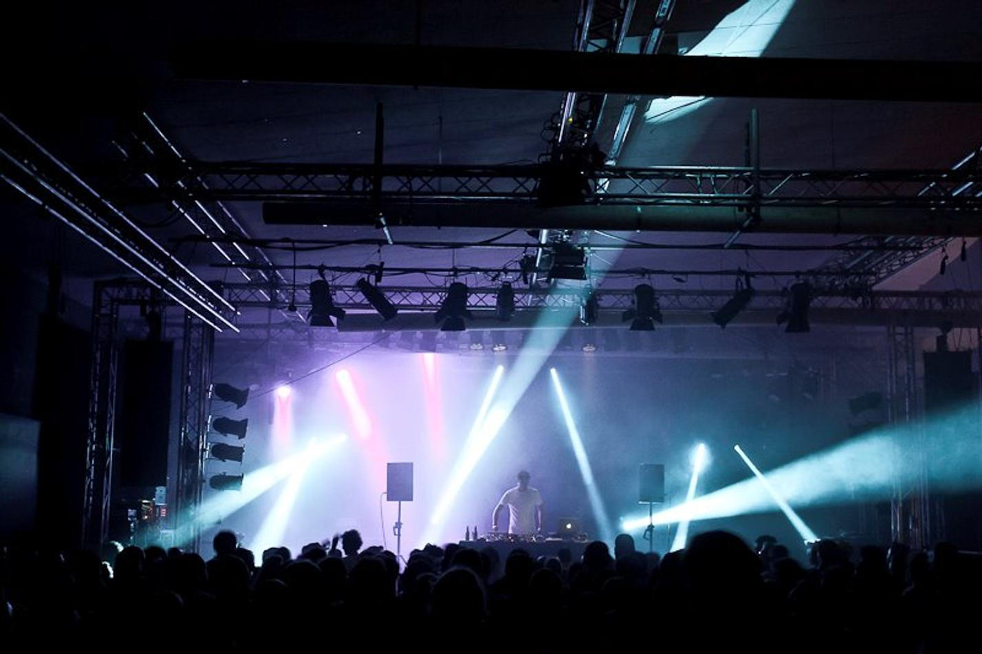 06_Powell_Donaufestival_2015