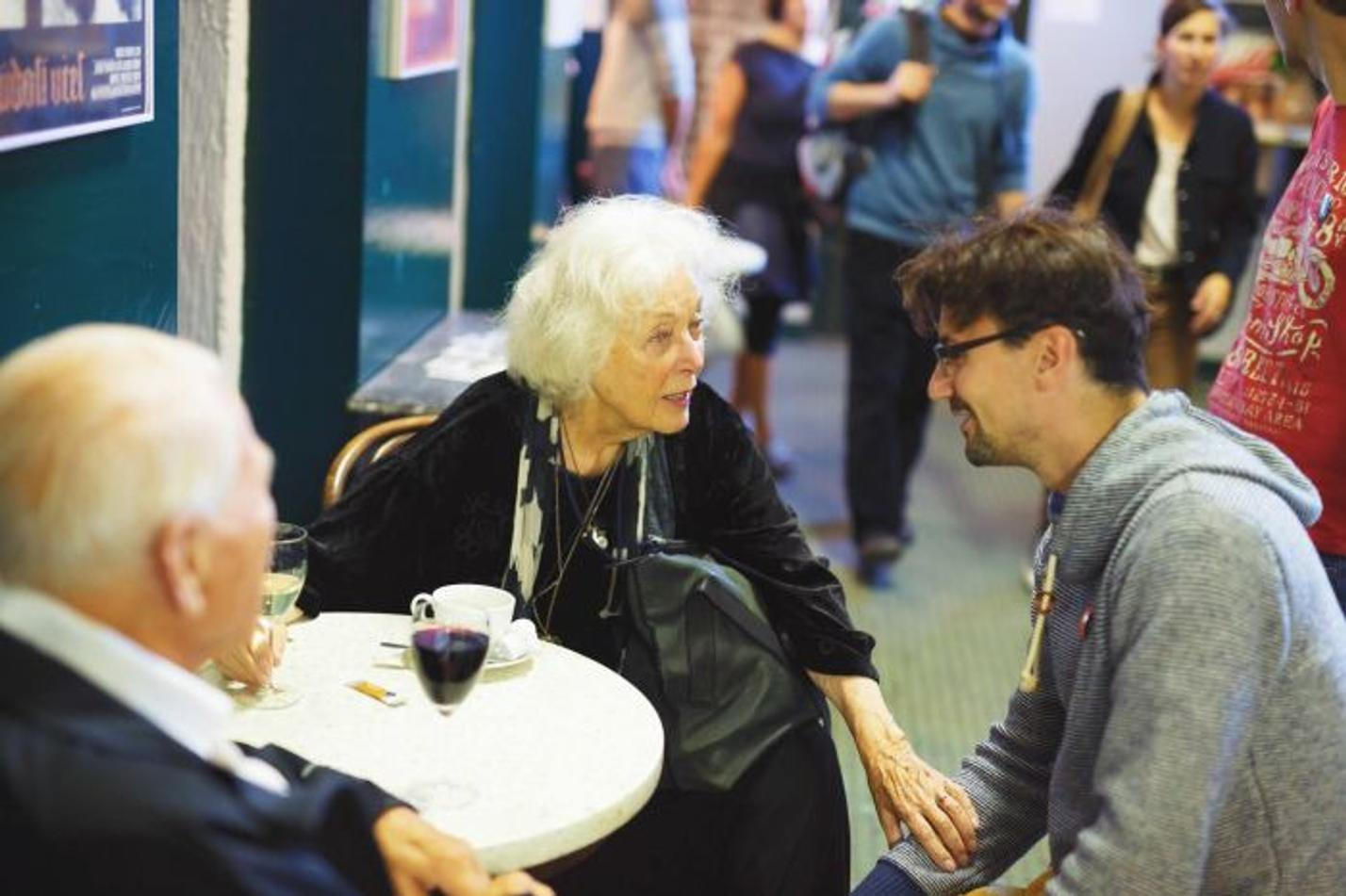 Foto3 (Ondrej Cihalr, Kveta Fialova, Karel Fiala) Jan Hromadko, Kino Otevreno, Praha 2014