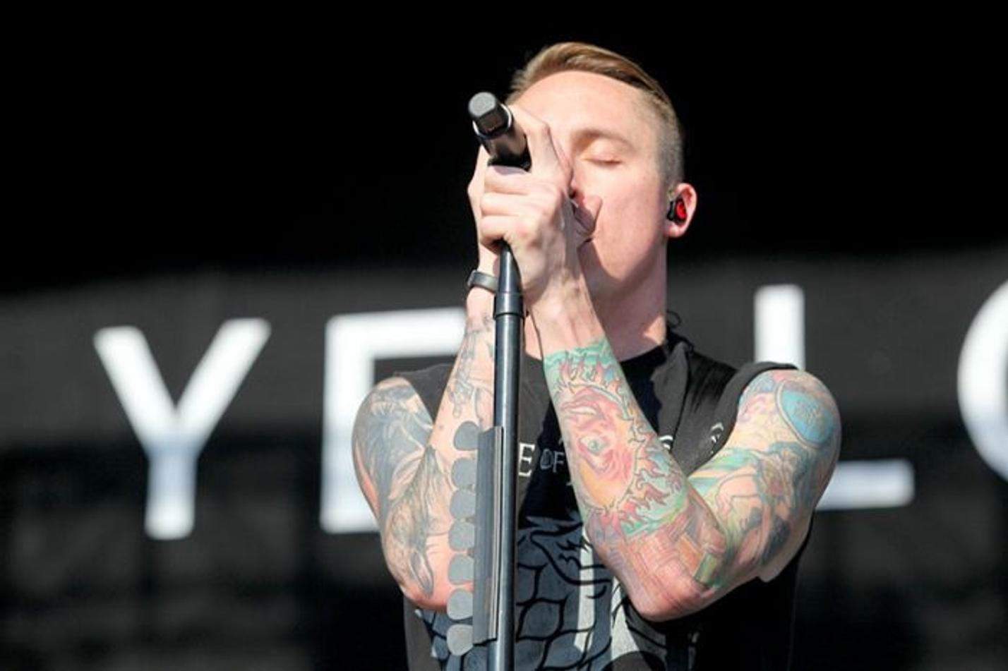 rfp_yellowcard_008