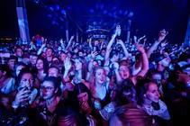 4853_people