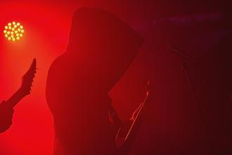020_ AU-DESSUS