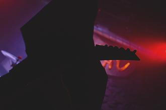 027_ AU-DESSUS