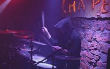 024_ AU-DESSUS