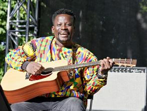 Guitari Baro