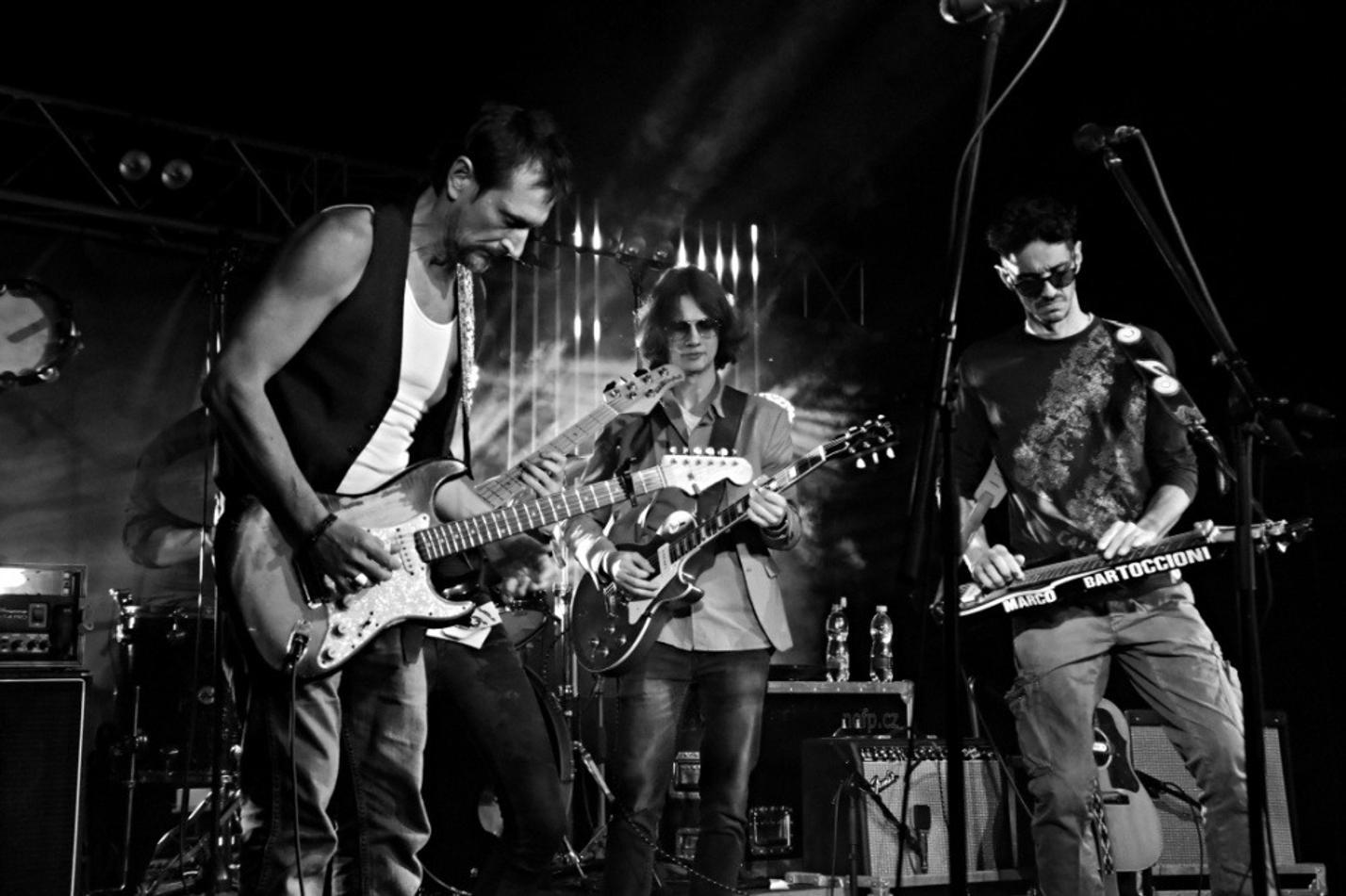 25-Jam Session