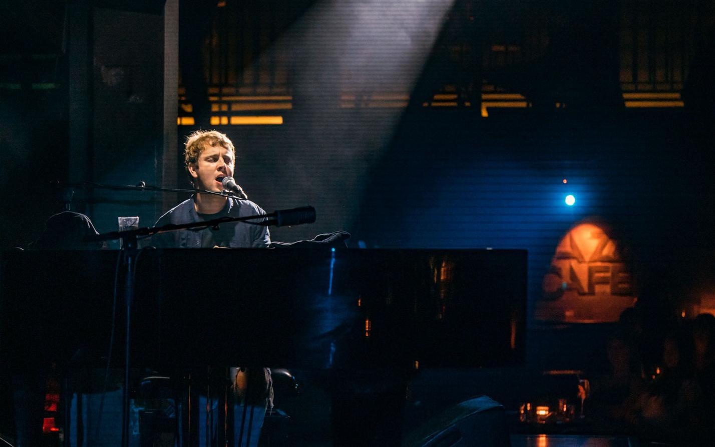 Tom Odell in concert, The Jazz Cafe, London, UK - 7767