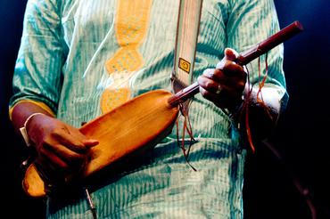 008Bassekou Kouyate