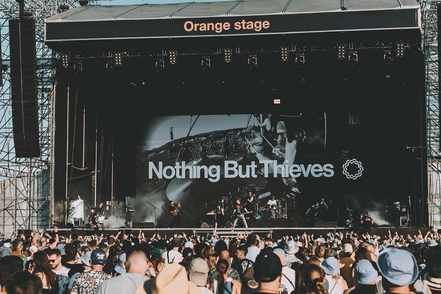 NOTHING BUT THIEVES (6)