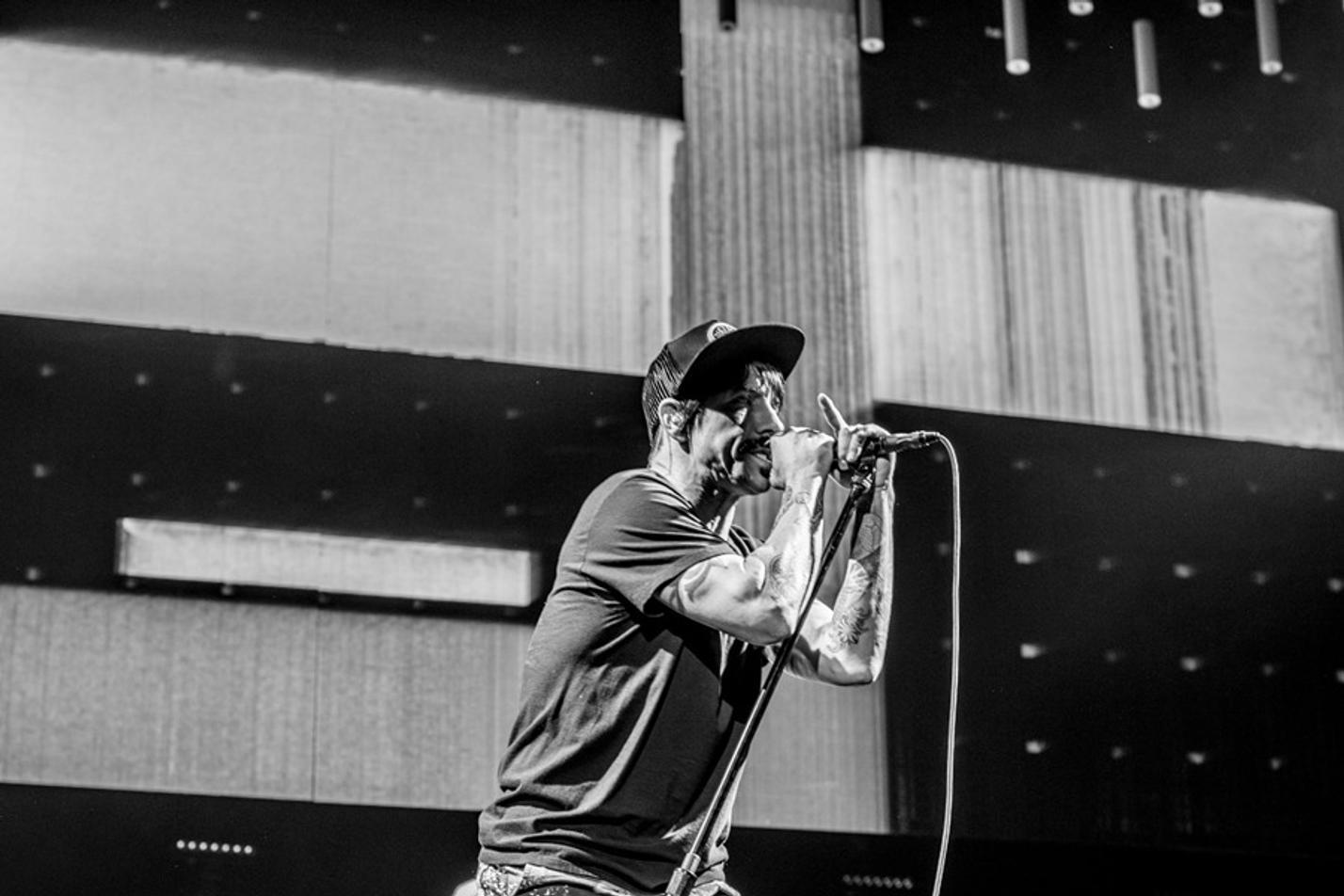 red hot chilli peppers_03