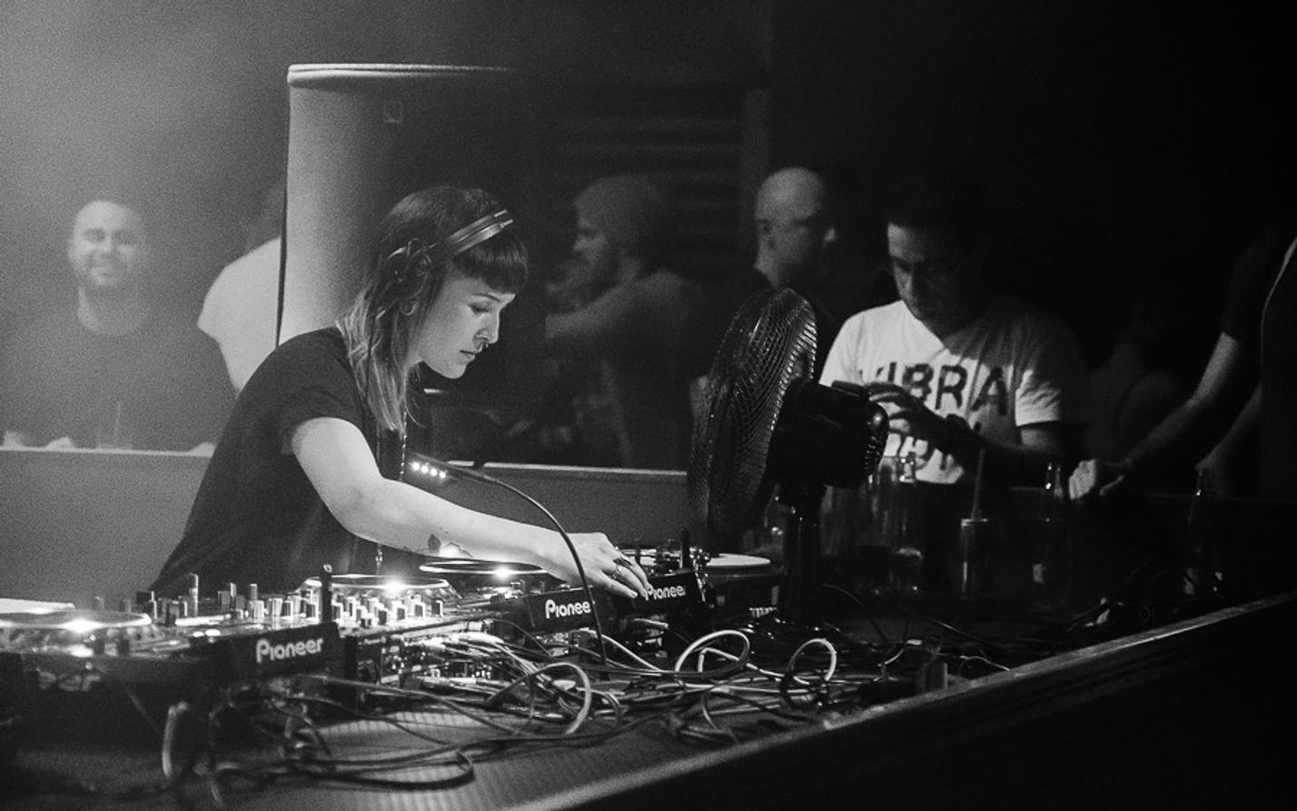 02_Maya Jane Coles