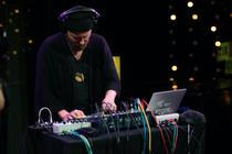fyield Live on KEXP by Morgen Schuler 4 Velký