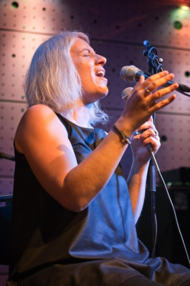 015DorkaBarova