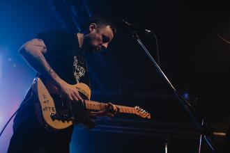 DEAF HEART(1)
