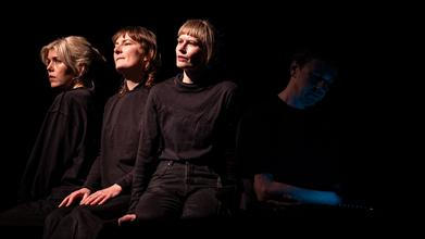 Jenny Hval - I Want to Be a Machine
