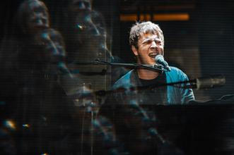 Tom Odell in concert, The Jazz Cafe, London, UK - 7813