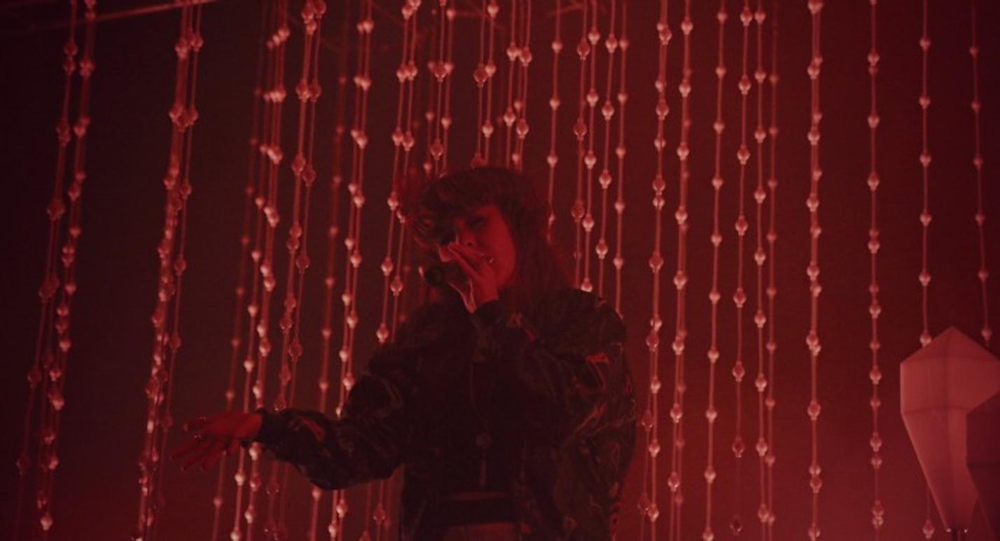 09_Purity Ring, 5