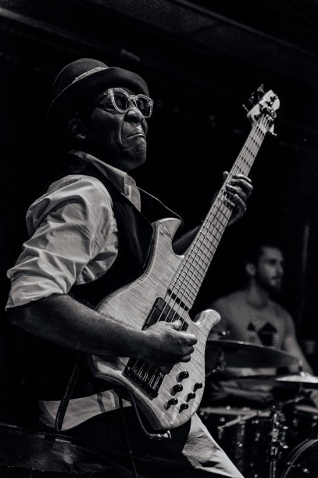 Richard Bona - 8413