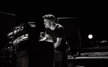 Nils Frahm in concert, Evetim Apollo, London, UK-9512