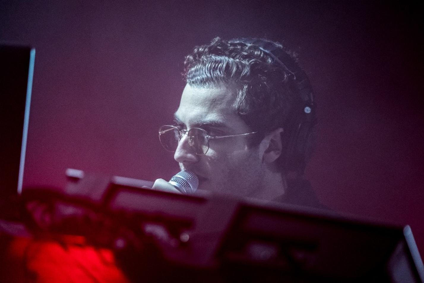 08_Nicolas Jaar