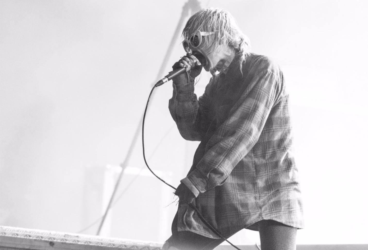 08_Crystal Castles