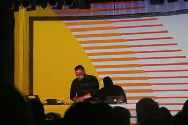07_Com Truise_Meetfactory