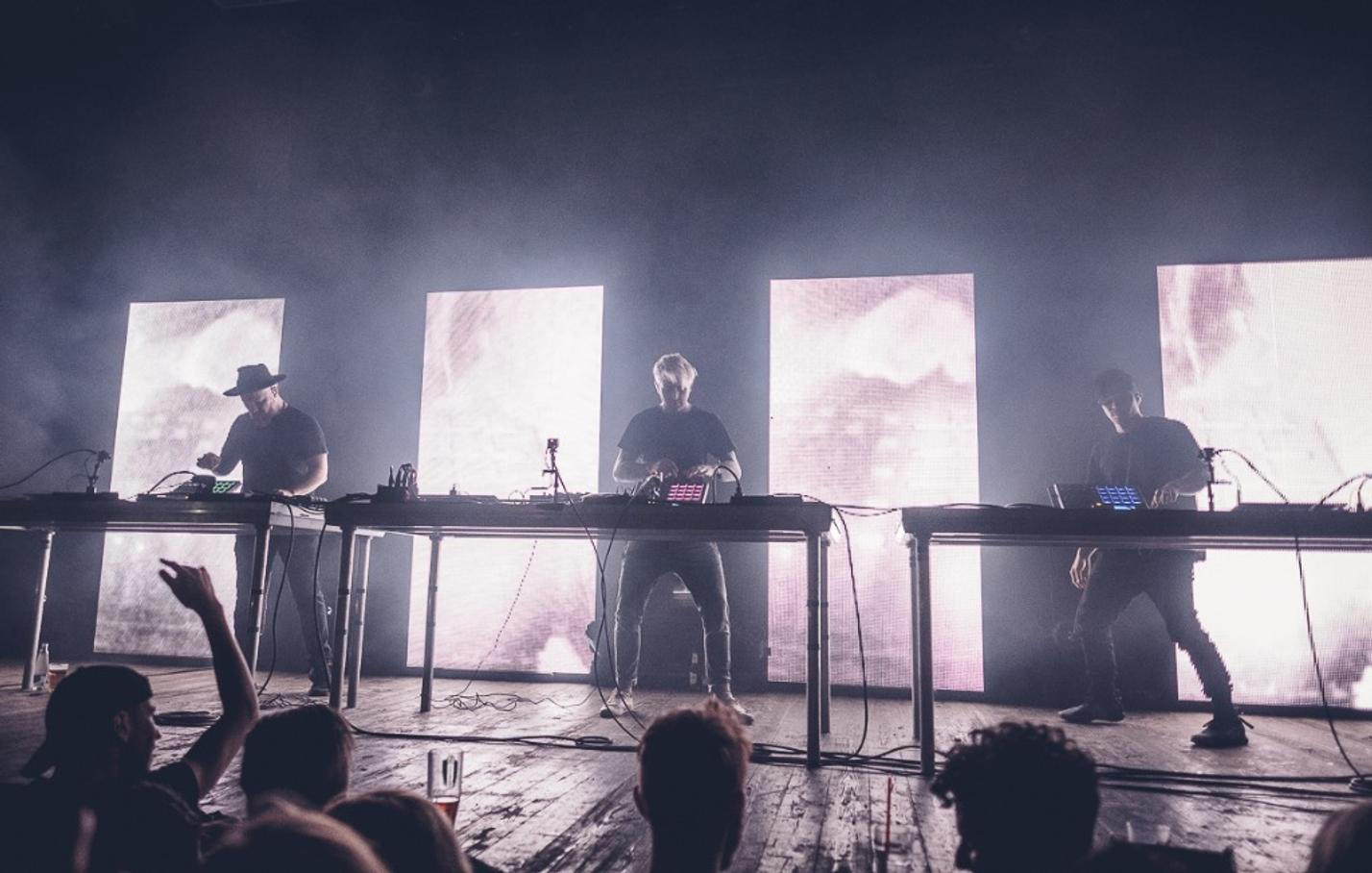 03_Glitch Mob
