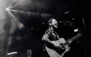 Dashboard Confessional - 8156