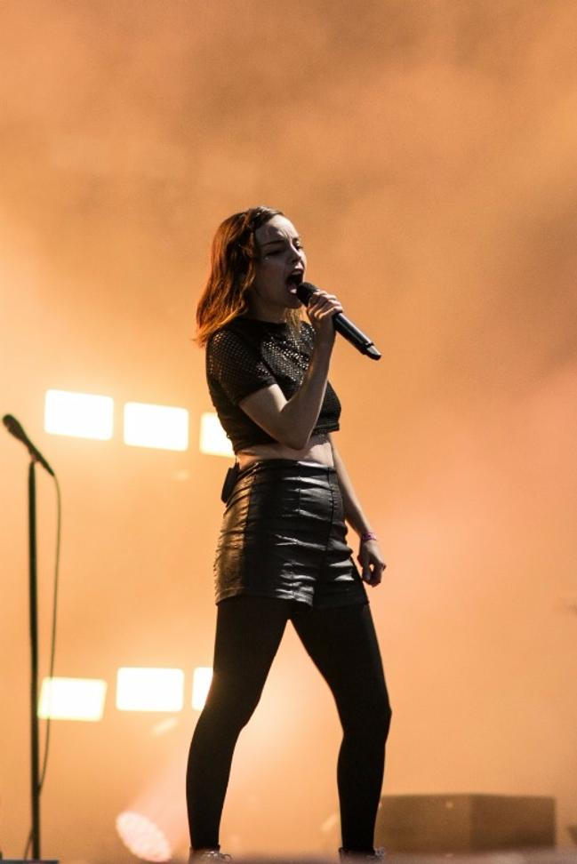 04_Chvrches