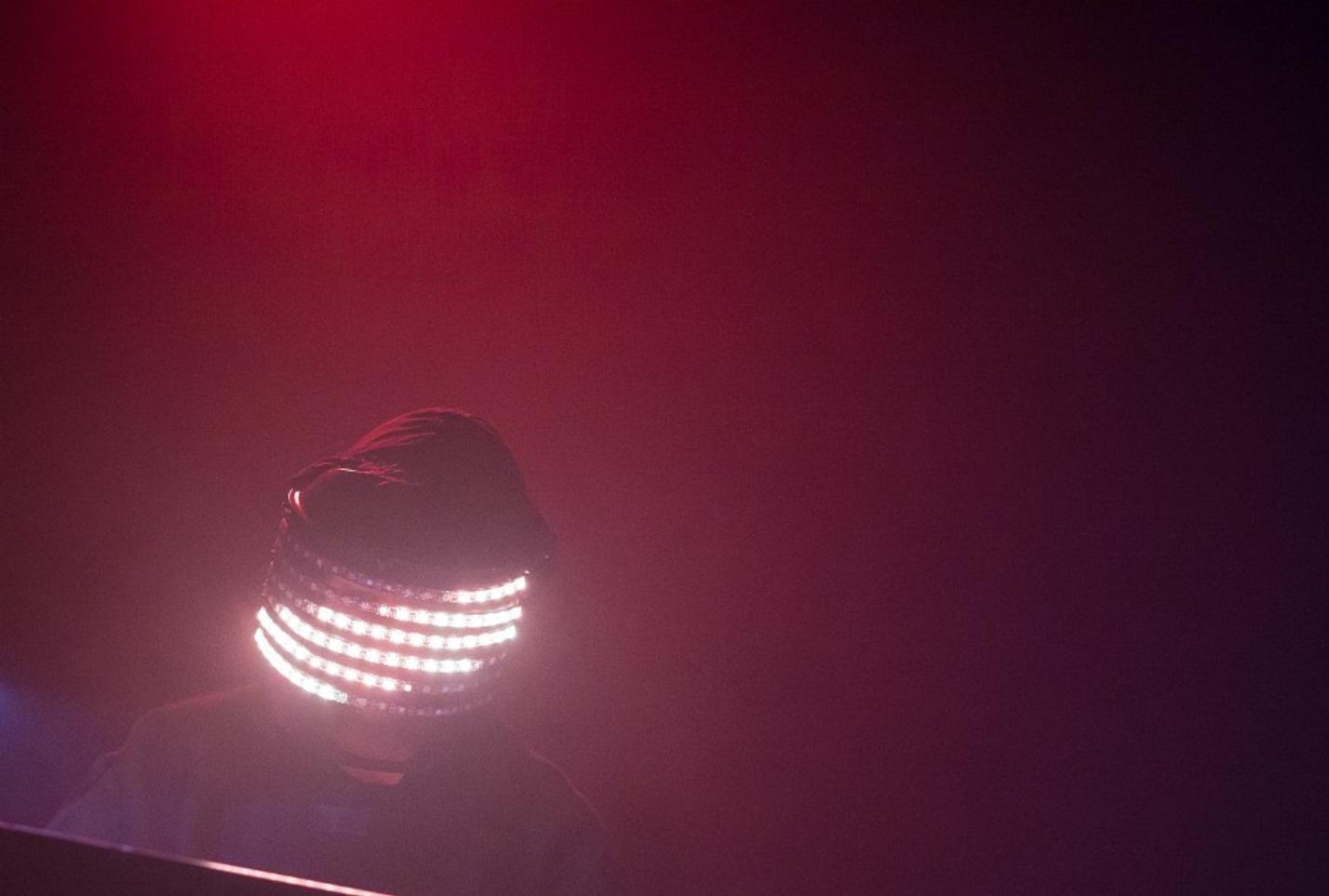06_Shobaleader One