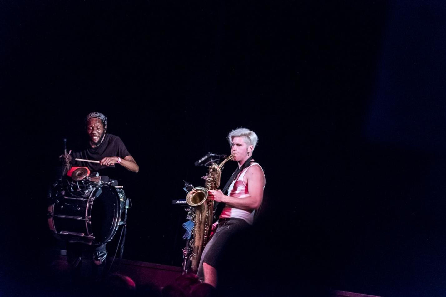 07_Too Many Zooz
