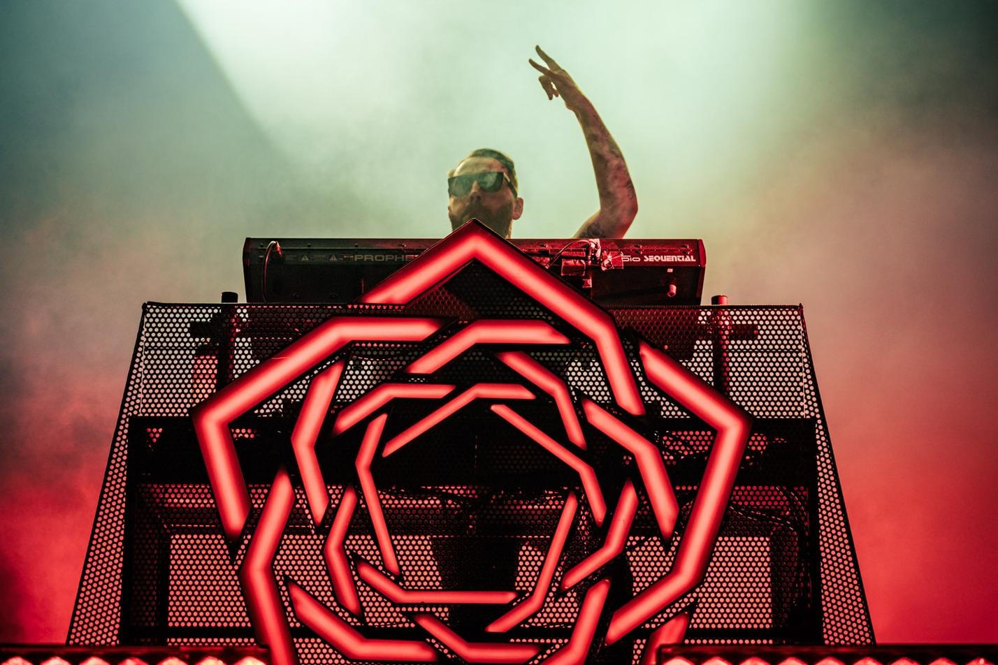 CarpenterBrut15