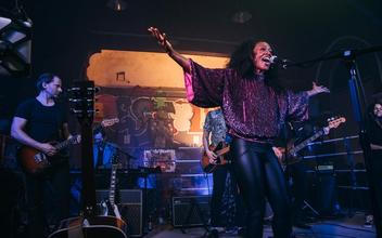 Beverley Knight - 2936