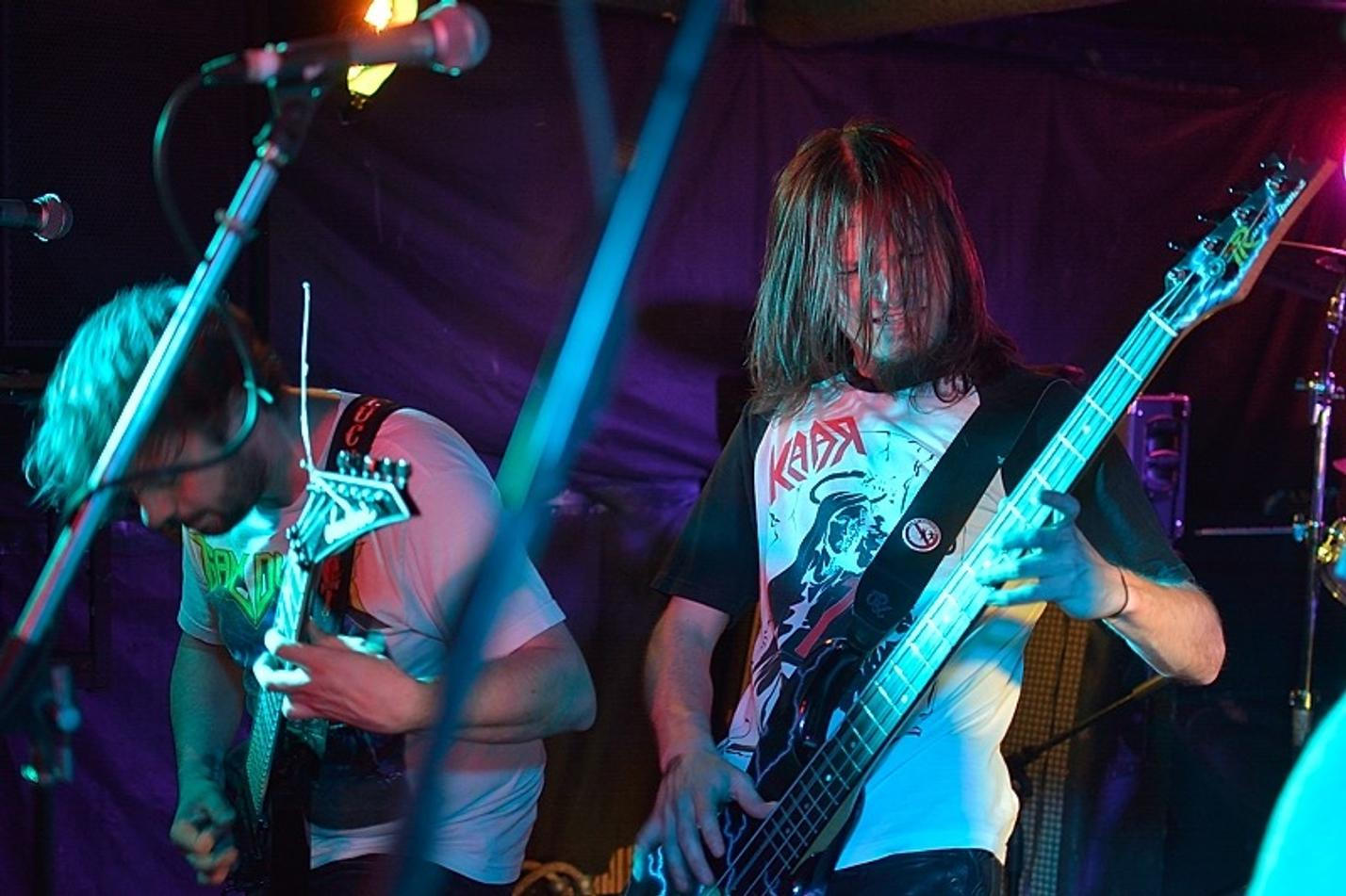 006_Laid To Waste
