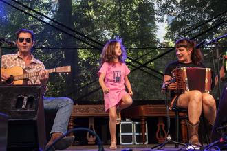 3 Folkové prázdniny 2015_Sarah Savoy Cajun Trio 5