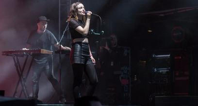 07_Chvrches