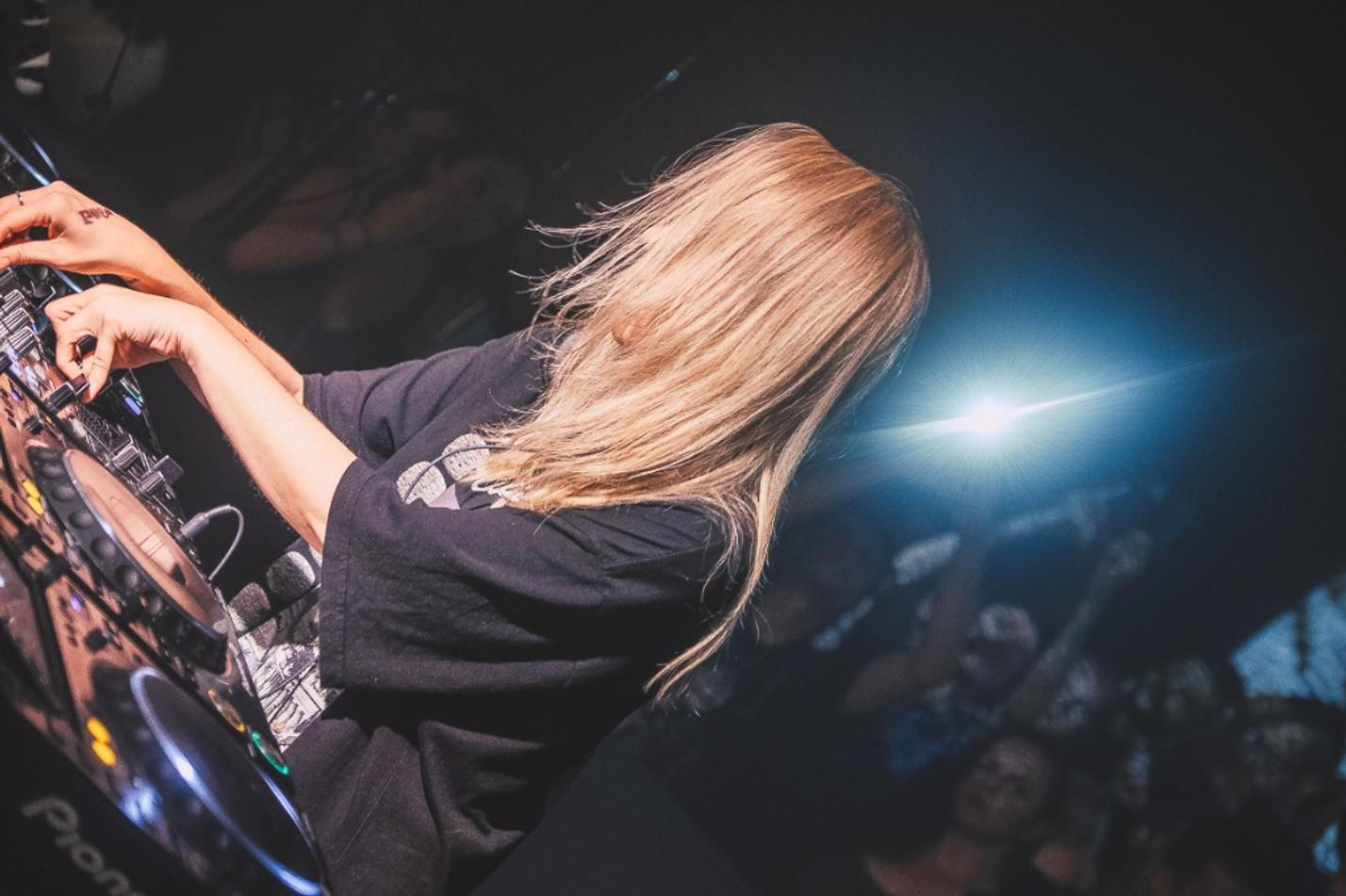 12_Alison Wanderland