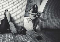 Busking v tunelu