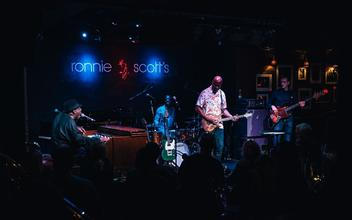 Lucky Peterson in Concert, Ronnie Scotts, London, UK - 9041
