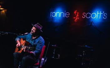 Martin Harley in Concert, Ronnie Scotts, London, UK - 9003