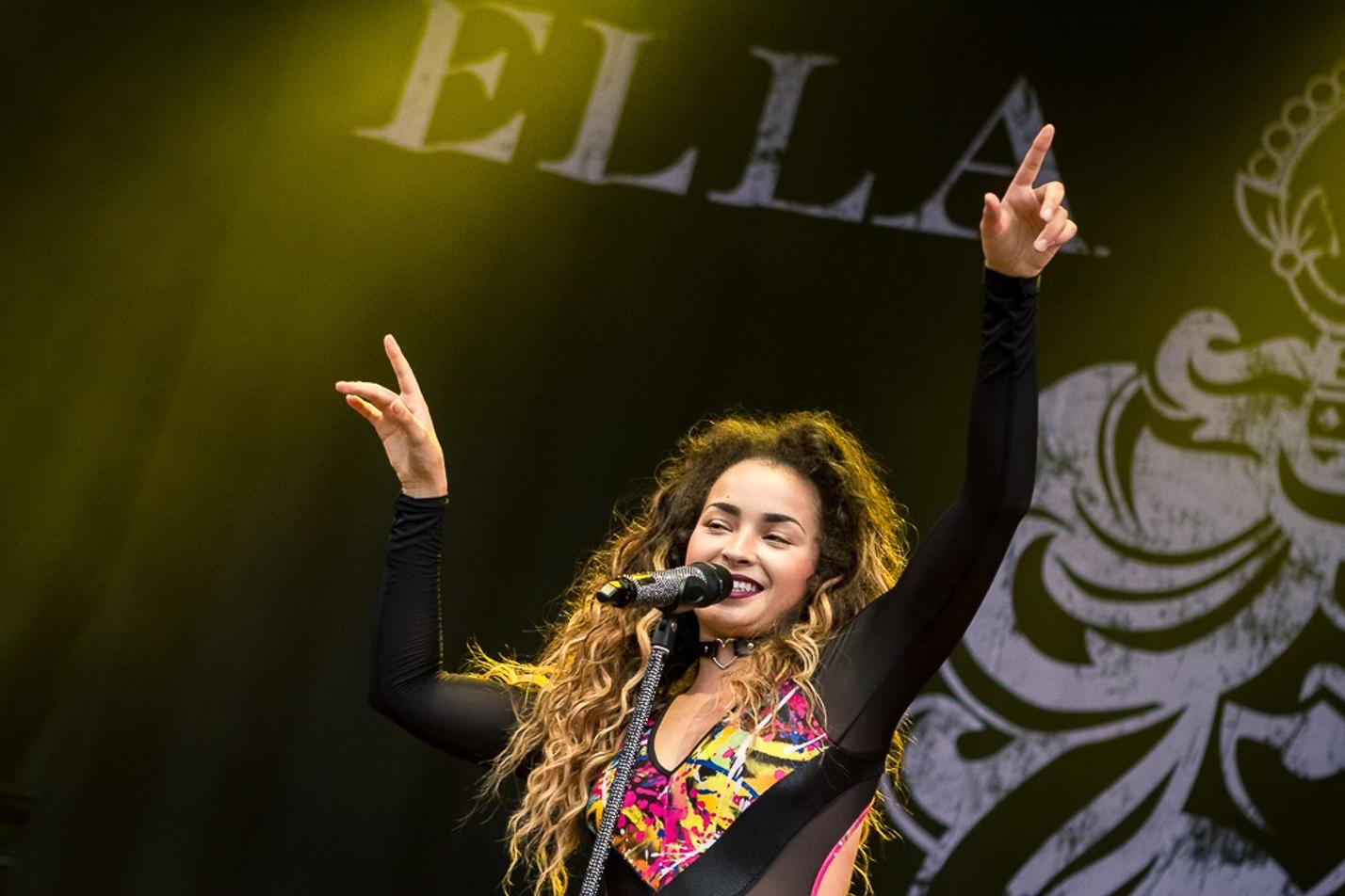 06_Ella_Eyre_Metronome_2016_Praha