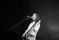 12_Mitski