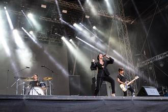 07_Savages_Pohoda_2016