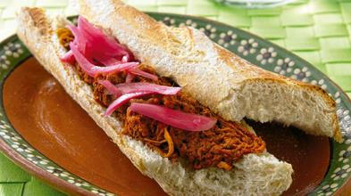 tortas-de-cochinita-pibil