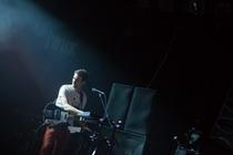 14_Clap_Your_Hands_Say_Yeah_Waves_Vienna_28_09_2017_WUK_Viden