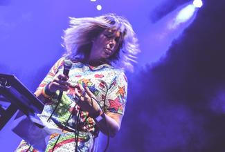 Jane Weaver 4