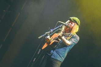 Stu Larsen-2