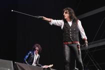 hollywood vampires_alice cooper_joe perry