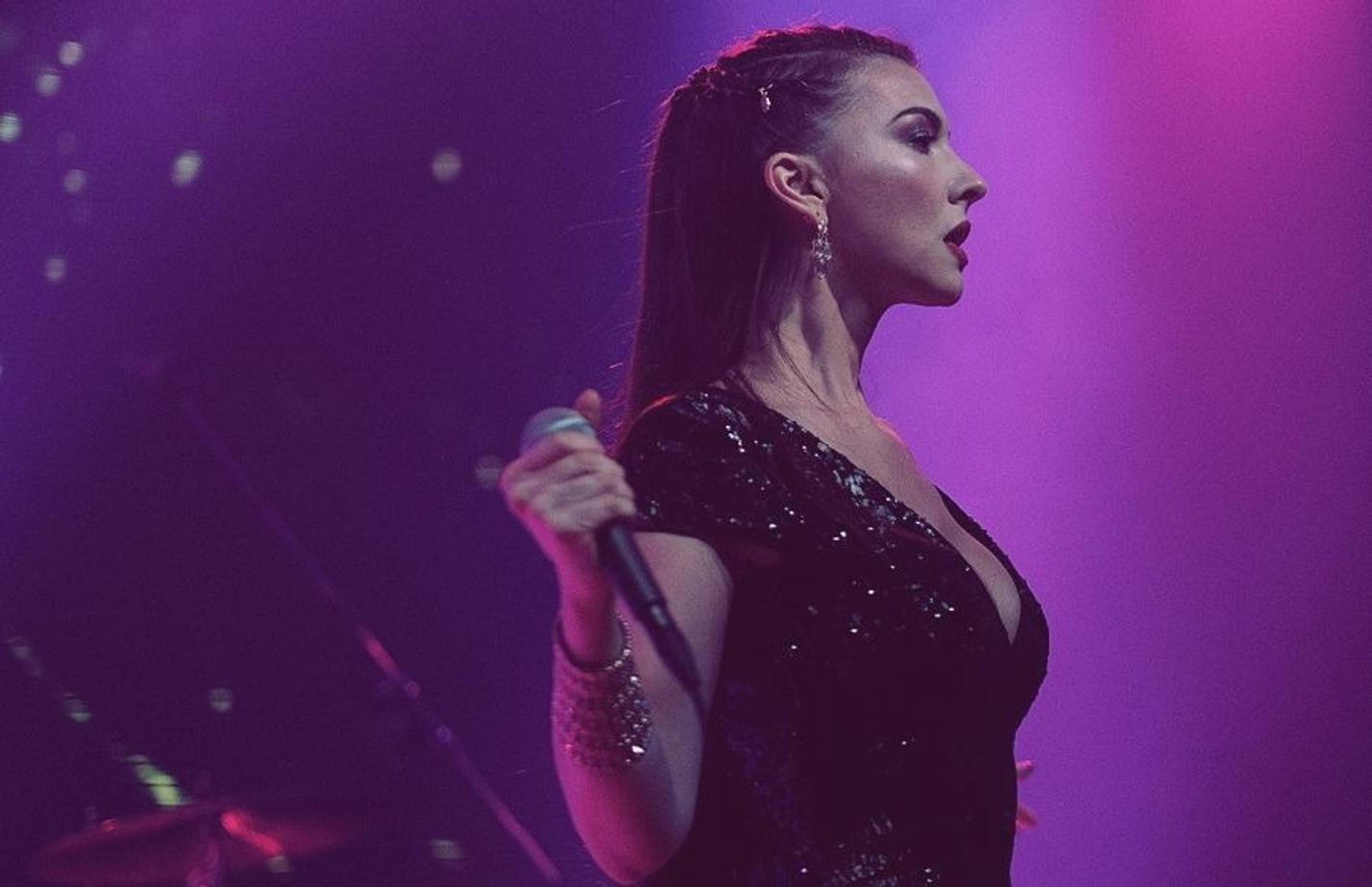Chrysta Bell 1 (5)