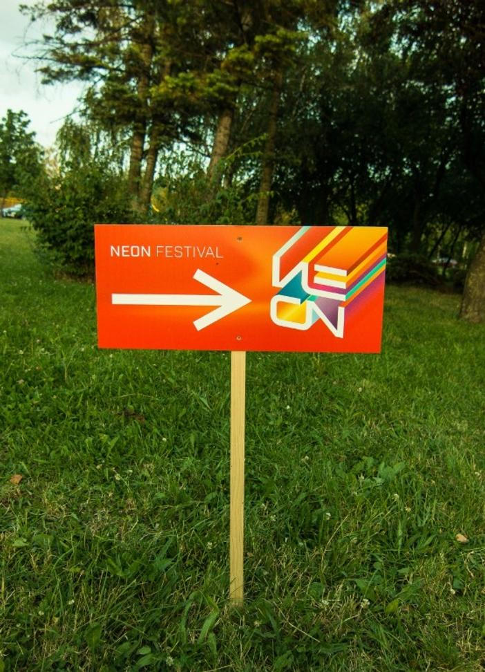 01_Neon Festival